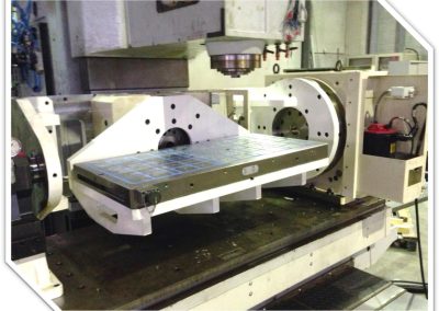 Tavola rotante 4/5° asse con piano magnetico